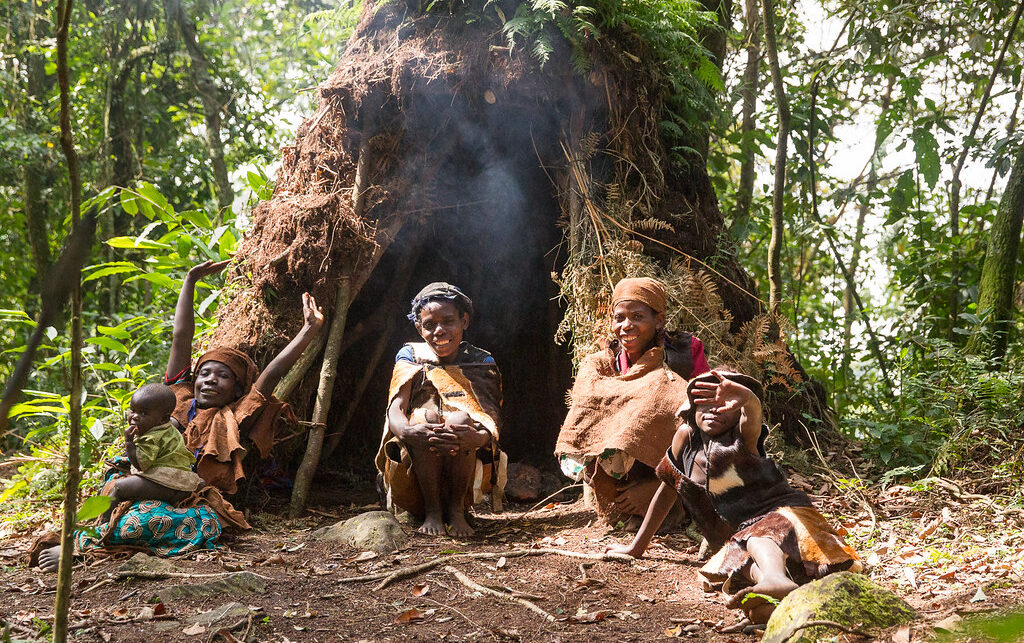 batwa people of bwindi | 4 Days Luxury Uganda Gorilla Trekking Safari